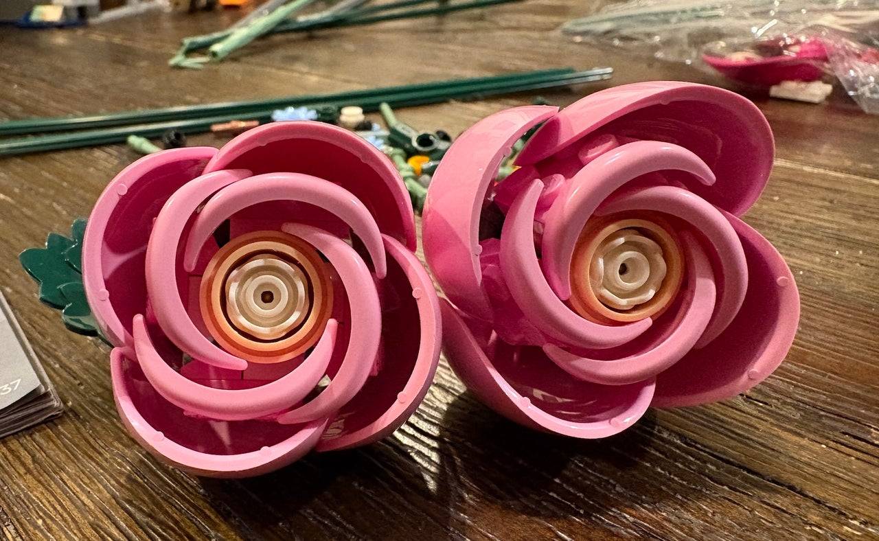 Fragile LEGO flower design