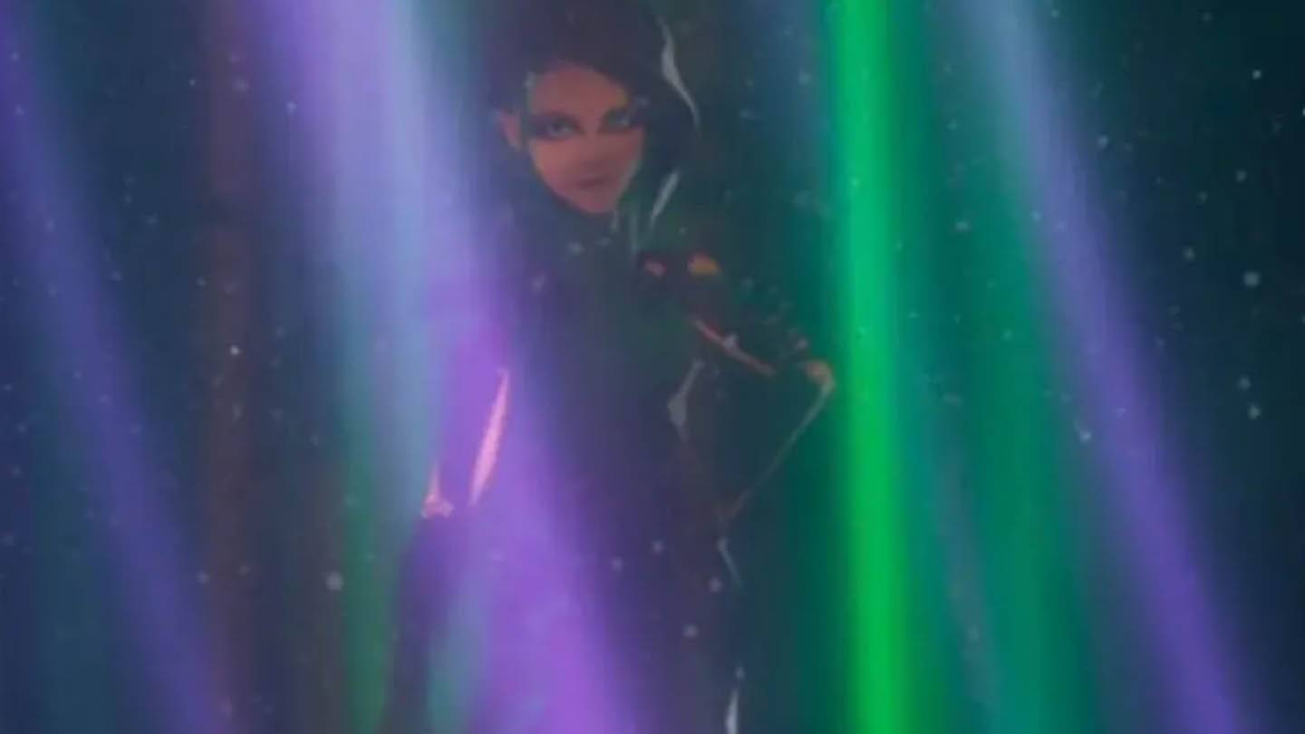 Hela a élevé le marteau de Thor